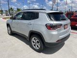 New 2025 Jeep Compass Latitude image 3
