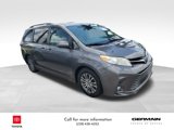 Used 2019 Toyota Sienna XLE image 5