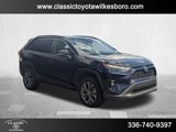 Used 2022 Toyota RAV4 XLE Premium image 3