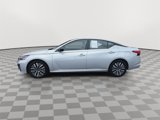 Used 2024 Nissan Altima 2.5 SV image 5