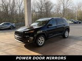 Used 2017 Jeep Cherokee Latitude image 3
