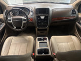 Used 2016 Chrysler Town & Country Touring w/ Driver Convenience Group image 5