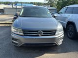 Used 2020 Volkswagen Tiguan SE w/ Panoramic Sunroof Package image 3