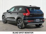 Used 2025 Volvo XC40 B5 Core image 3