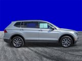 Used 2020 Volkswagen Tiguan SE w/ Panoramic Sunroof Package image 3