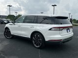 Used 2020 Lincoln Aviator Reserve w/ Equipment Group 202A image 6