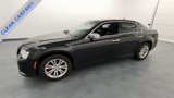 Used 2017 Chrysler 300 C image 4