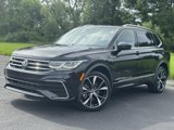 Used 2022 Volkswagen Tiguan SEL R-Line image 2
