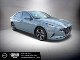 Used 2023 Hyundai Elantra SEL w/ Convenience Package image 3