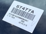 Used 2021 Volkswagen Tiguan SE image 4