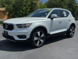 Used 2021 Volvo XC40 T5 Momentum w/ Premium Package image 3
