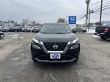 Used 2021 Nissan Rogue SV image 2