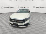 Used 2023 Volkswagen Jetta SE w/ Panoramic Sunroof Package image 3