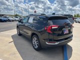 Used 2024 GMC Terrain SLT image 3