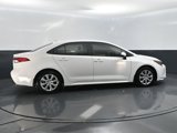 Used 2025 Toyota Corolla LE image 4