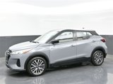 Used 2023 Nissan Kicks SV image 2