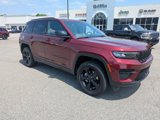 New 2025 Jeep Grand Cherokee Altitude image 2