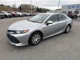 Used 2020 Toyota Camry LE image 5