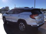 Used 2021 GMC Terrain SLT image 3