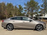 Used 2022 Chevrolet Malibu LT image 2