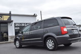 Used 2016 Chrysler Town & Country Touring w/ Driver Convenience Group image 5
