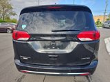 Used 2019 Chrysler Pacifica Limited image 6