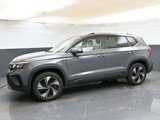 Used 2024 Volkswagen Taos SE image 2