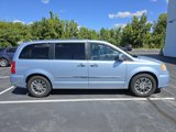 Used 2013 Chrysler Town & Country Touring-L w/ Entertainment Group #2 image 2