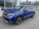 Certified 2024 Volkswagen Taos SEL image 3