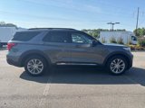 Certified 2022 Ford Explorer XLT w/ Equipment Group 202A image 3