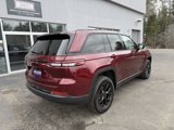 Used 2024 Jeep Grand Cherokee Altitude image 3