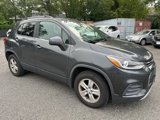 Used 2017 Chevrolet Trax LT w/ LT Convenience Package image 4