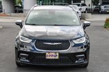 Used 2023 Chrysler Pacifica Limited image 6