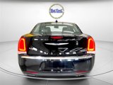 Used 2016 Chrysler 300 C image 5