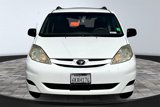 Used 2010 Toyota Sienna CE image 3