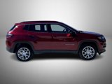 Used 2022 Jeep Compass Latitude image 4
