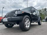 Used 2015 Jeep Wrangler Unlimited Sahara image 3