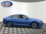 Used 2022 Volkswagen Jetta SEL image 3