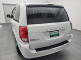 Used 2018 Dodge Grand Caravan SE image 6