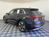 Used 2022 Audi e-tron Premium image 5
