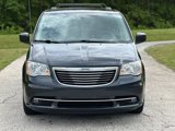 Used 2014 Chrysler Town & Country Touring image 3