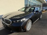 Used 2025 BMW 530i xDrive w/ Premium Package image 2