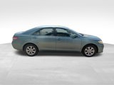 Used 2011 Toyota Camry LE image 6