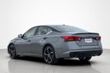Used 2023 Nissan Altima 2.5 SR image 3