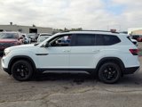New 2025 Volkswagen Atlas Peak Edition SE image 2