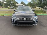 Used 2019 Volkswagen Tiguan SE w/ Panoramic Sunroof Package image 4