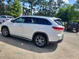 Used 2018 Toyota Highlander XLE image 3