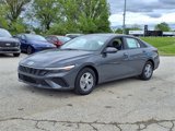 New 2025 Hyundai Elantra SE image 2