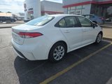Used 2021 Toyota Corolla LE image 3