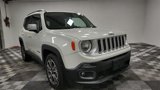 Used 2017 Jeep Renegade Limited image 2